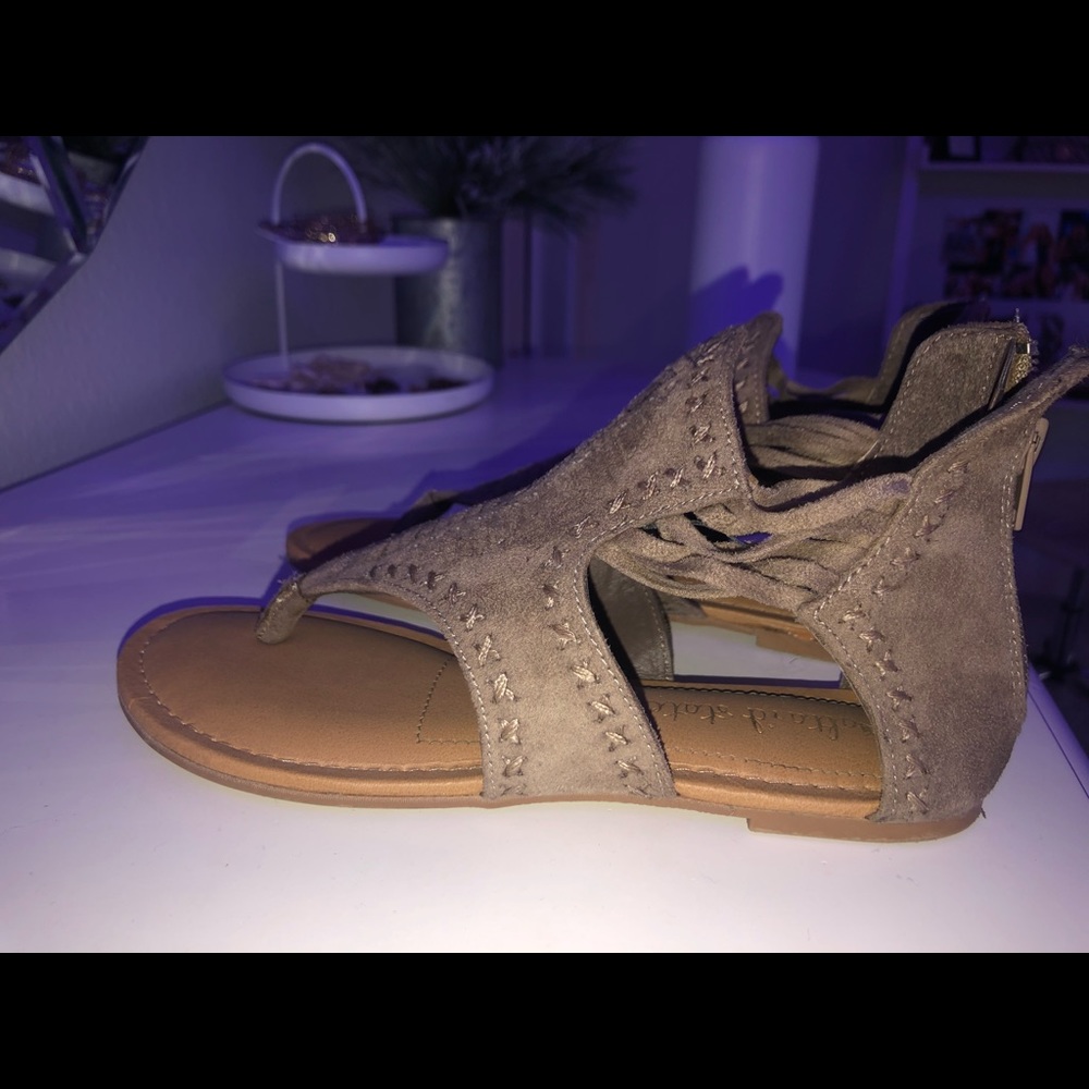 Women’s Sandals